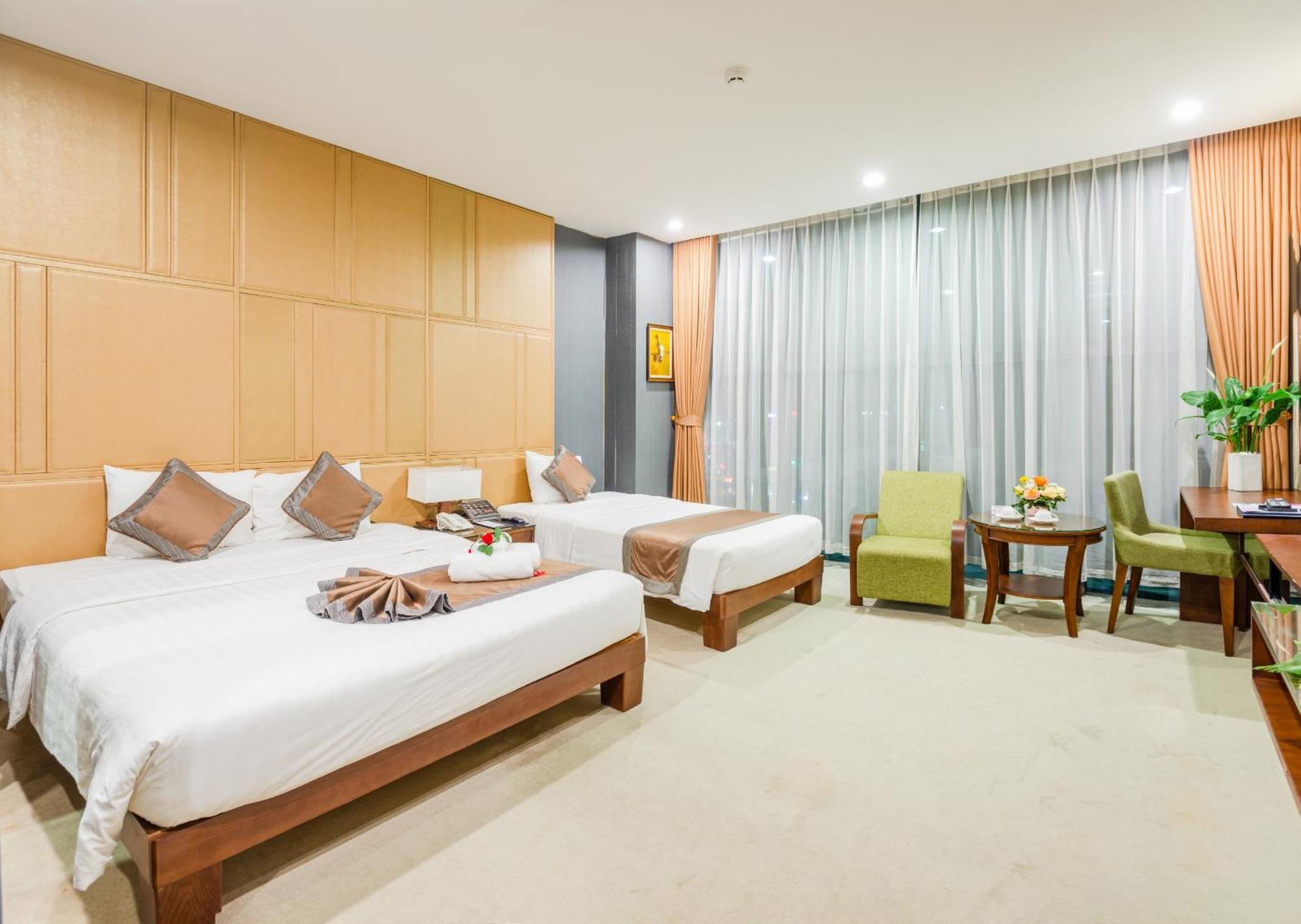 Bien Bac Hotel Mong Cai Exterior photo